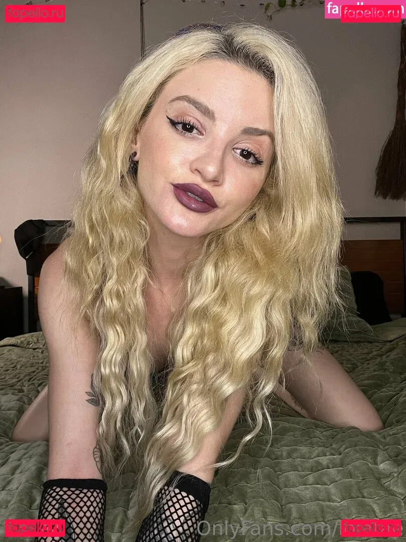 Lola Fae Onlyfans Photo Gallery 