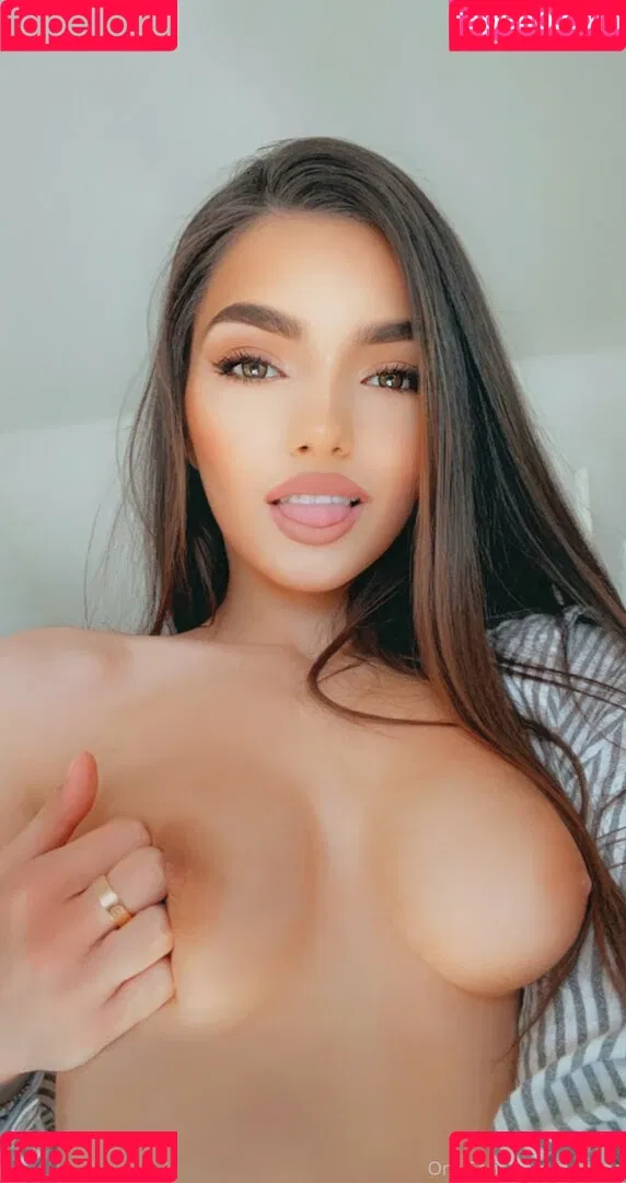 Peaboo Onlyfans Photo Gallery 