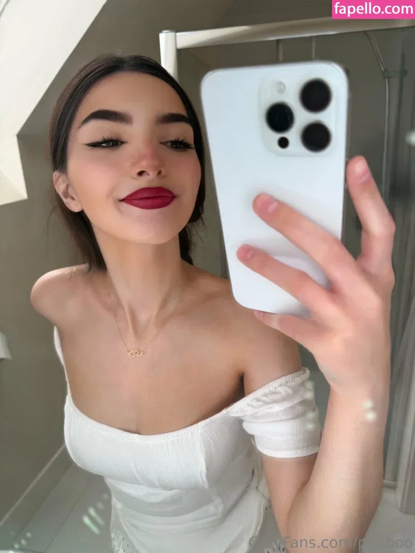 Peaboo Onlyfans Photo Gallery 