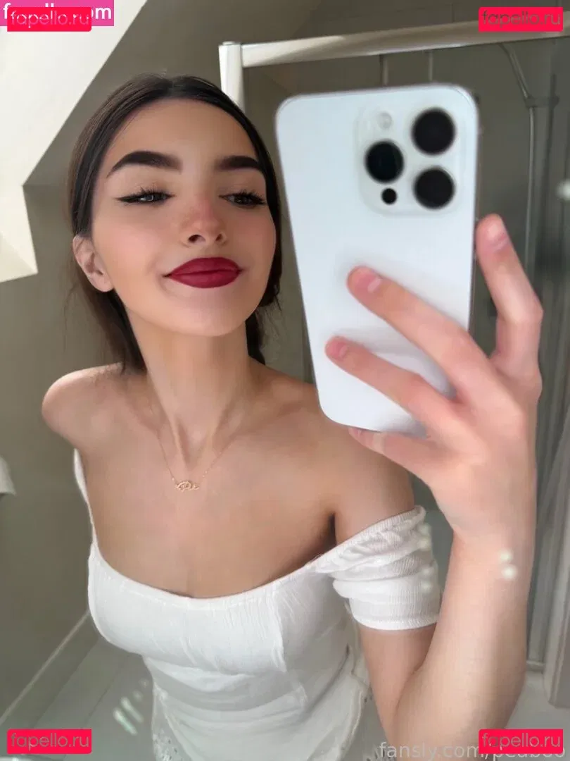 Peaboo Onlyfans Photo Gallery 