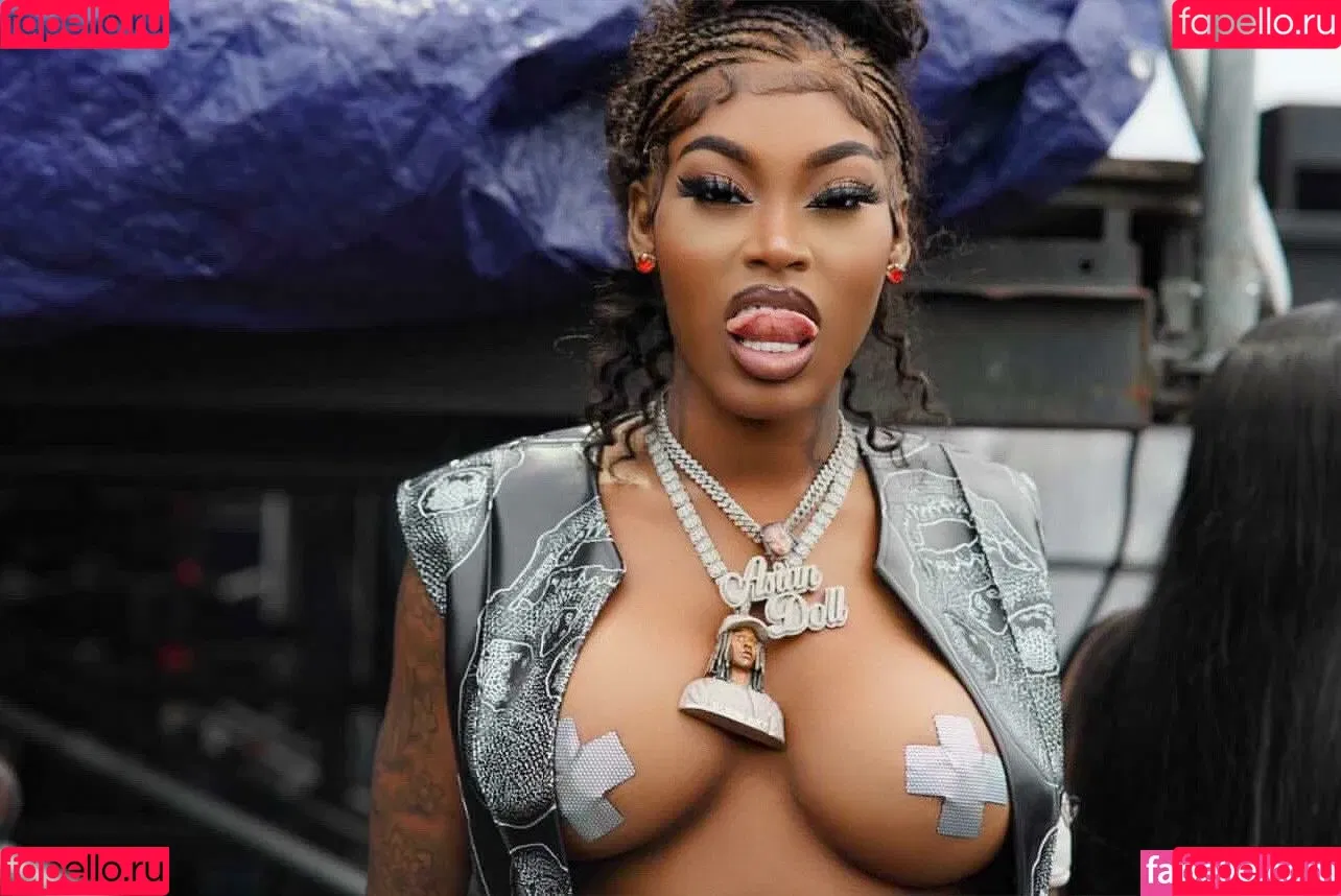 Asian Doll Onlyfans Photo Gallery 