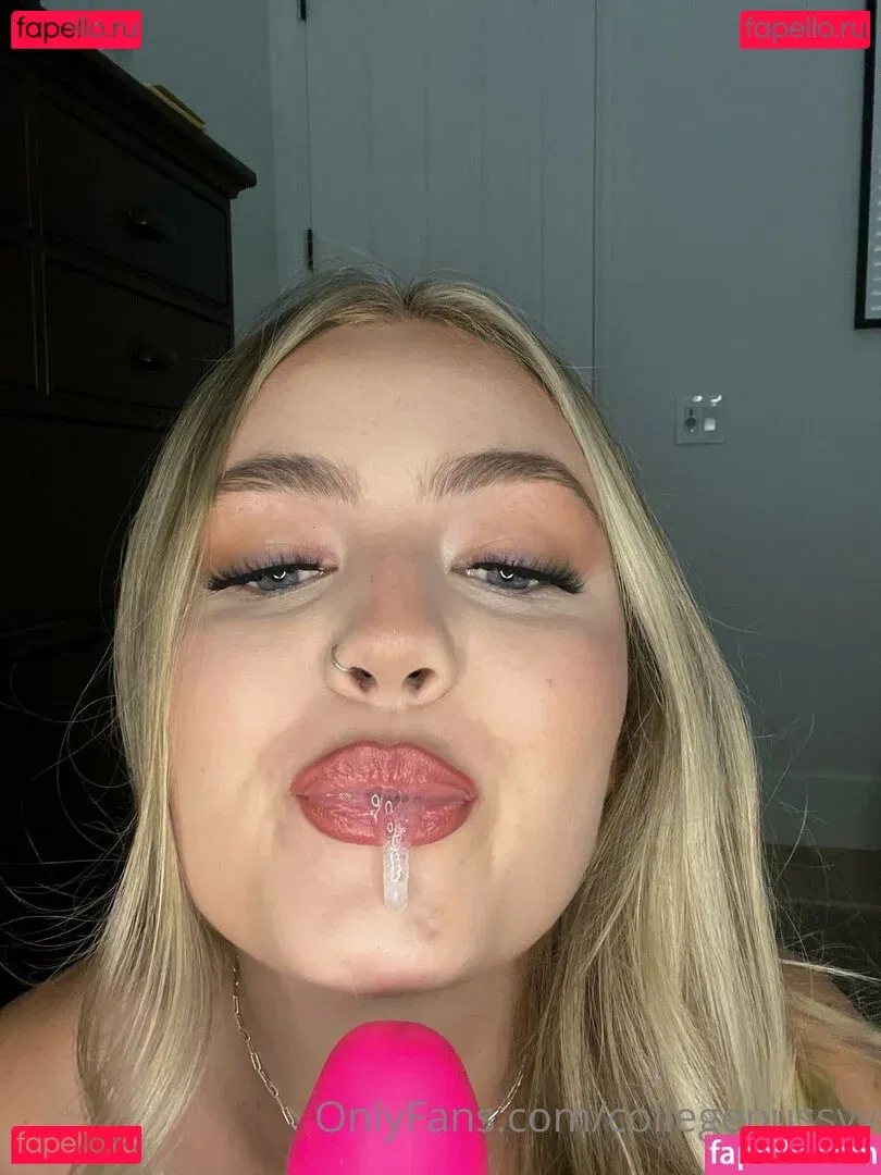 collegepussyy Onlyfans Photo Gallery 