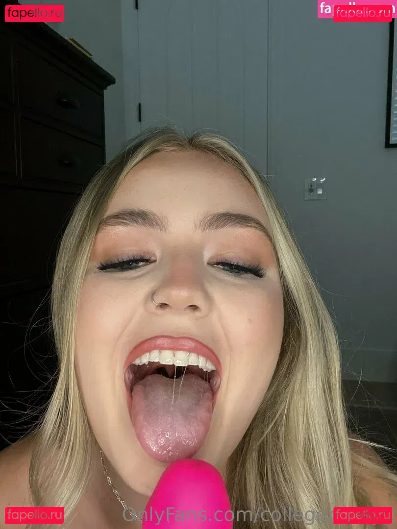collegepussyy Onlyfans Photo Gallery 