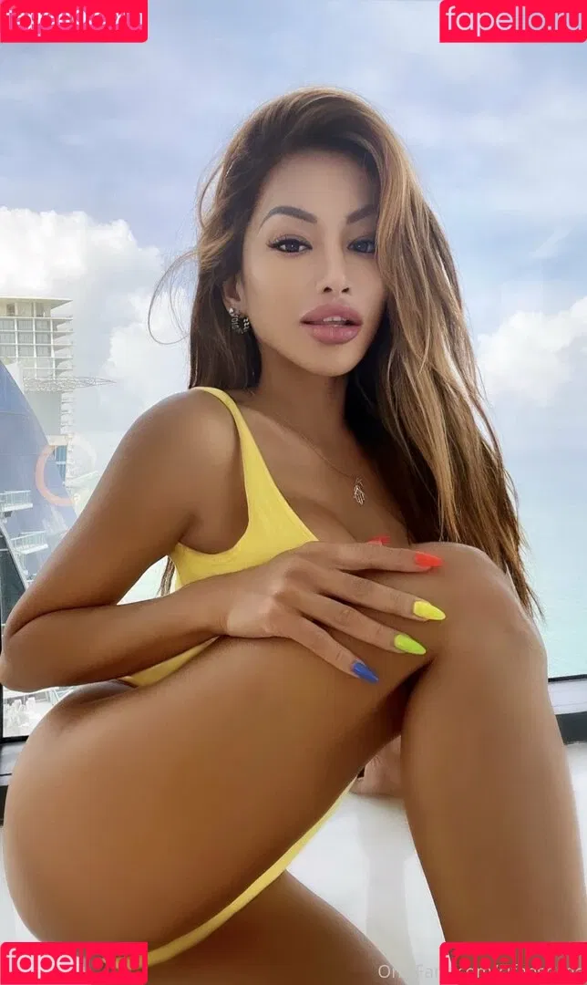 cjfanspage Onlyfans Photo Gallery 
