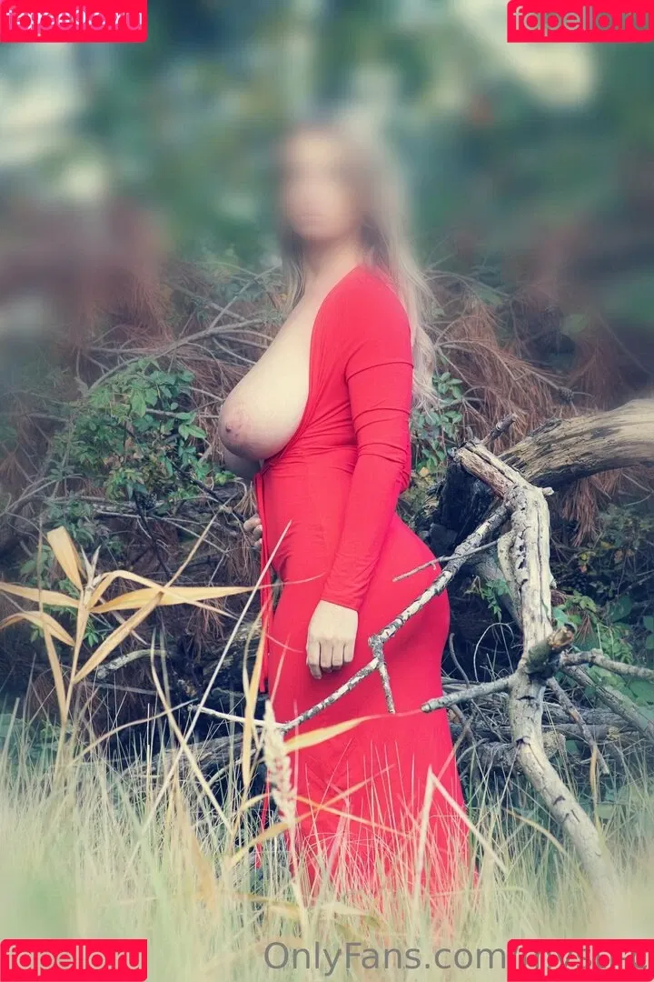 nadine-j.de Onlyfans Photo Gallery 