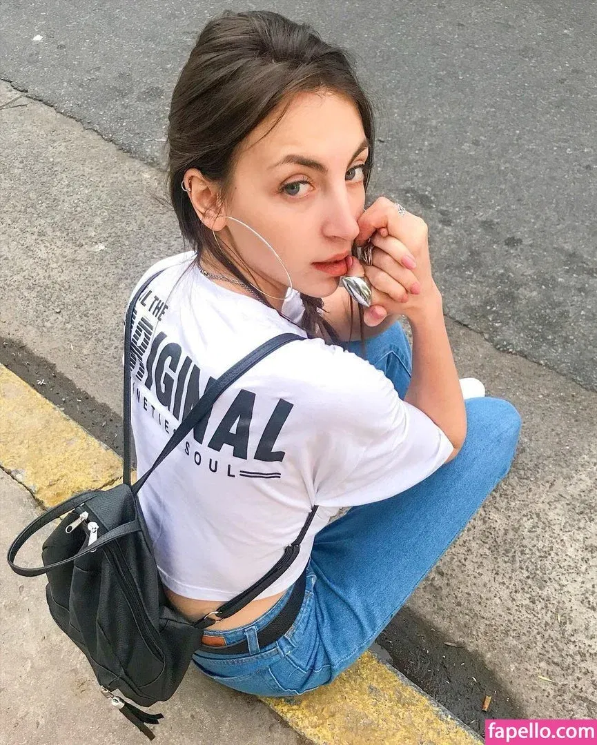 nadine-j.de Onlyfans Photo Gallery 