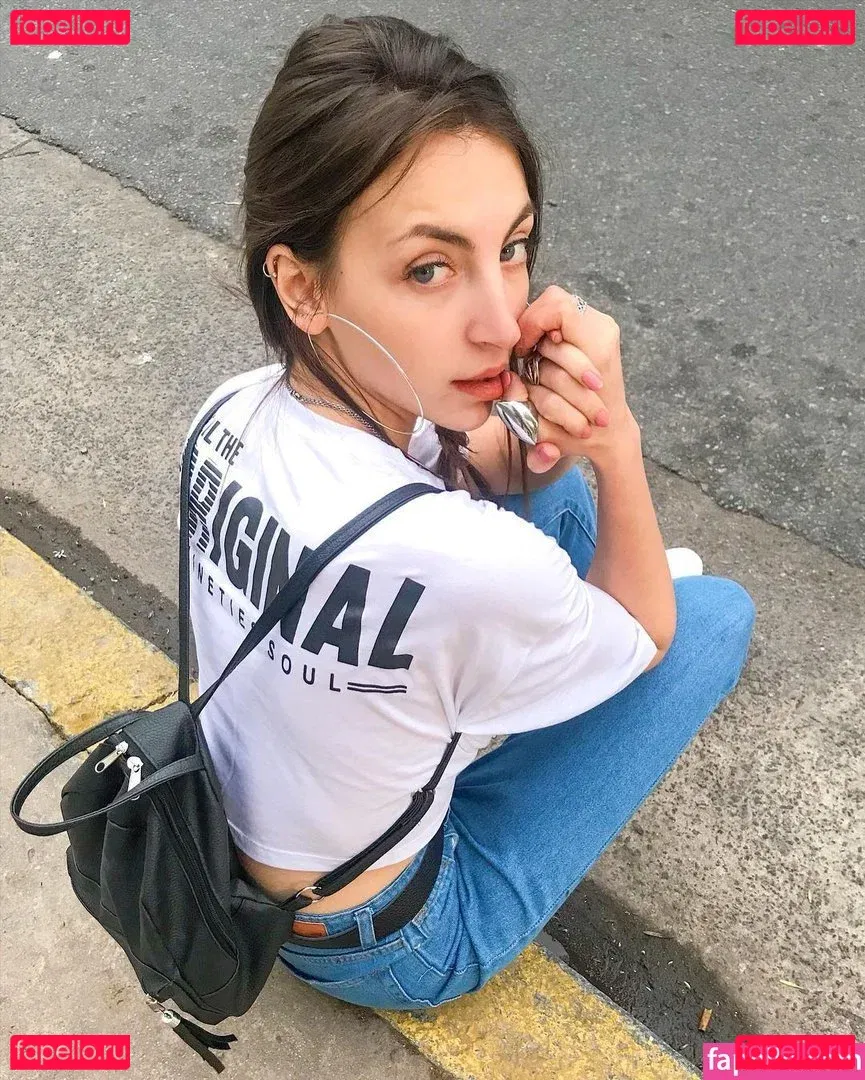 nadine-j.de Onlyfans Photo Gallery 