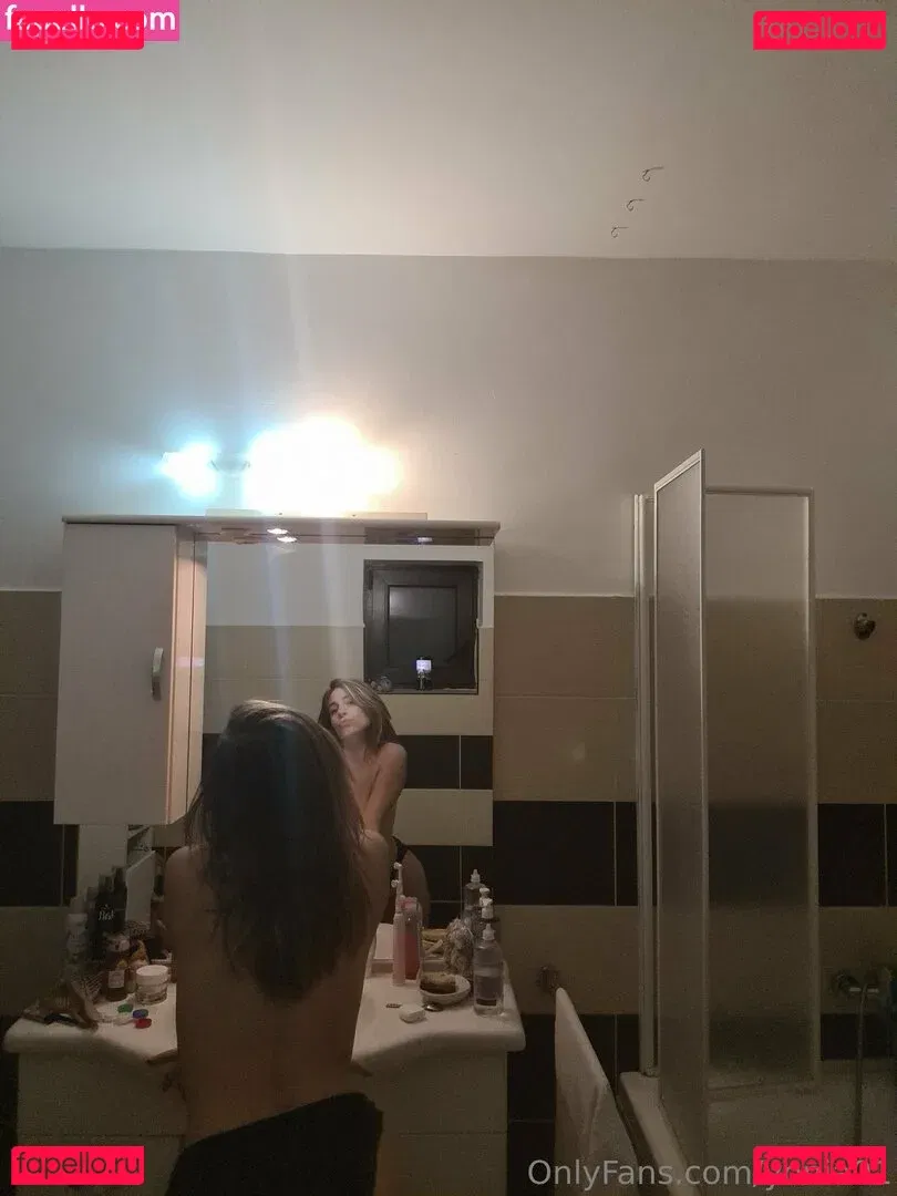 nadine-j.de Onlyfans Photo Gallery 