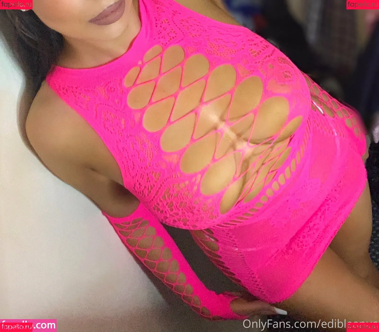 Charlotte Smith Onlyfans Photo Gallery 