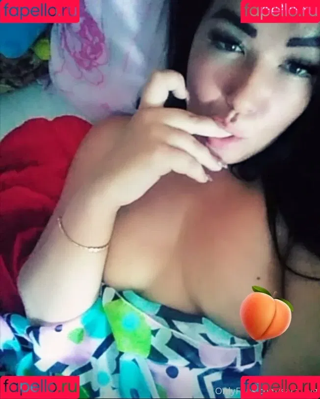 sarabig Onlyfans Photo Gallery 