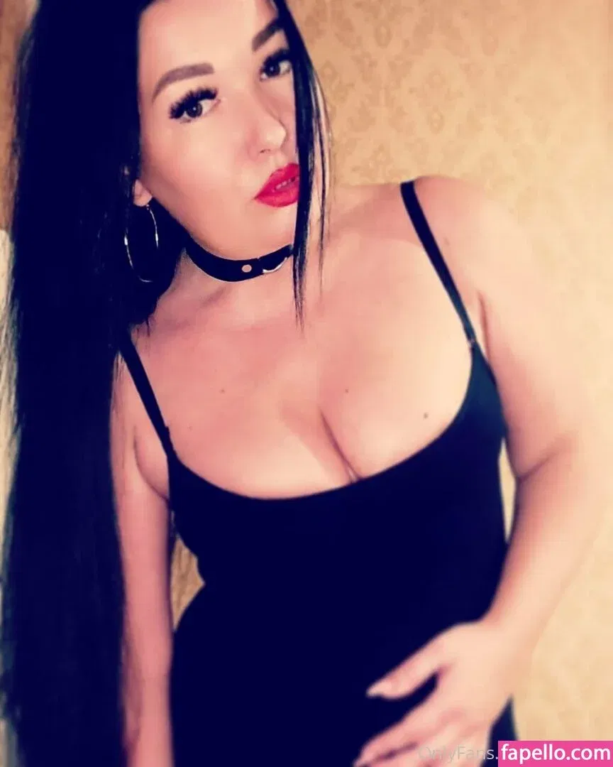 sarabig Onlyfans Photo Gallery 