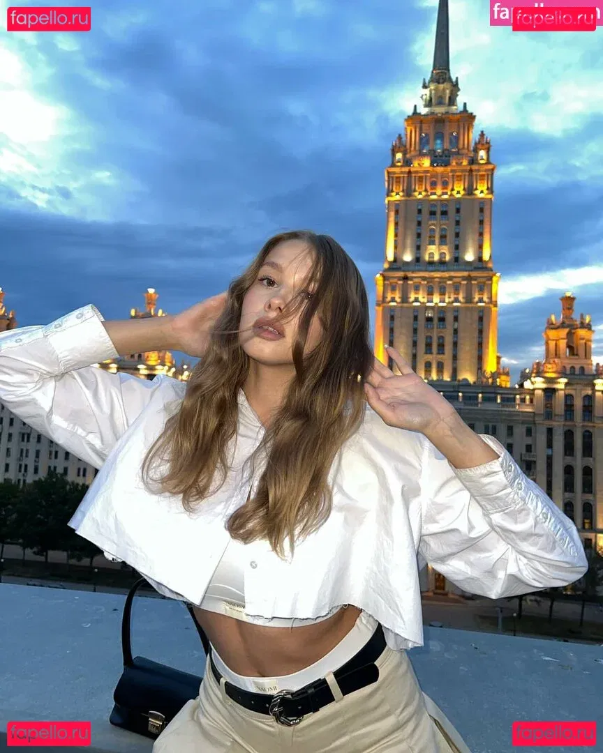 darina_cat Onlyfans Photo Gallery 