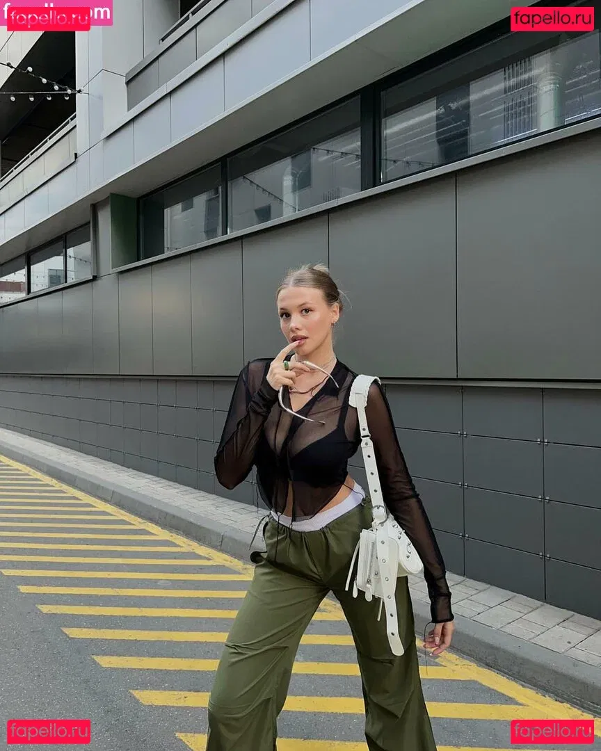 darina_cat Onlyfans Photo Gallery 