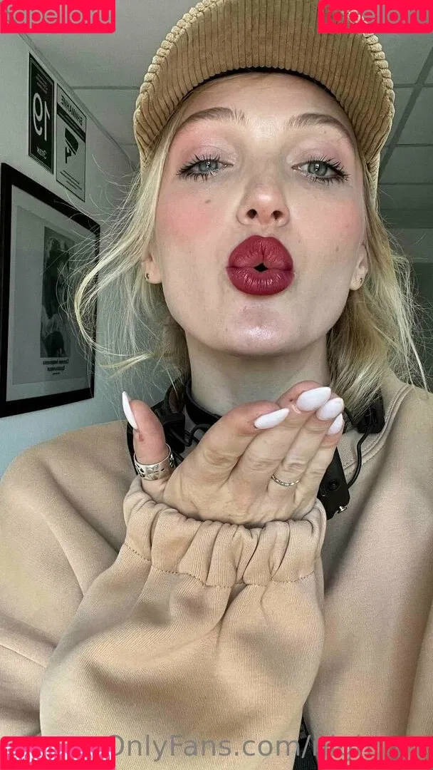 Nightlyy Onlyfans Photo Gallery 