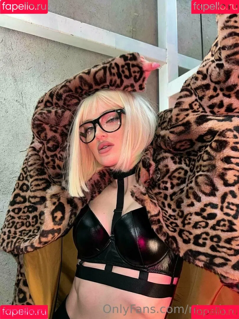 Nightlyy Onlyfans Photo Gallery 