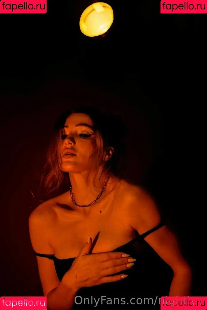 Nightlyy Onlyfans Photo Gallery 