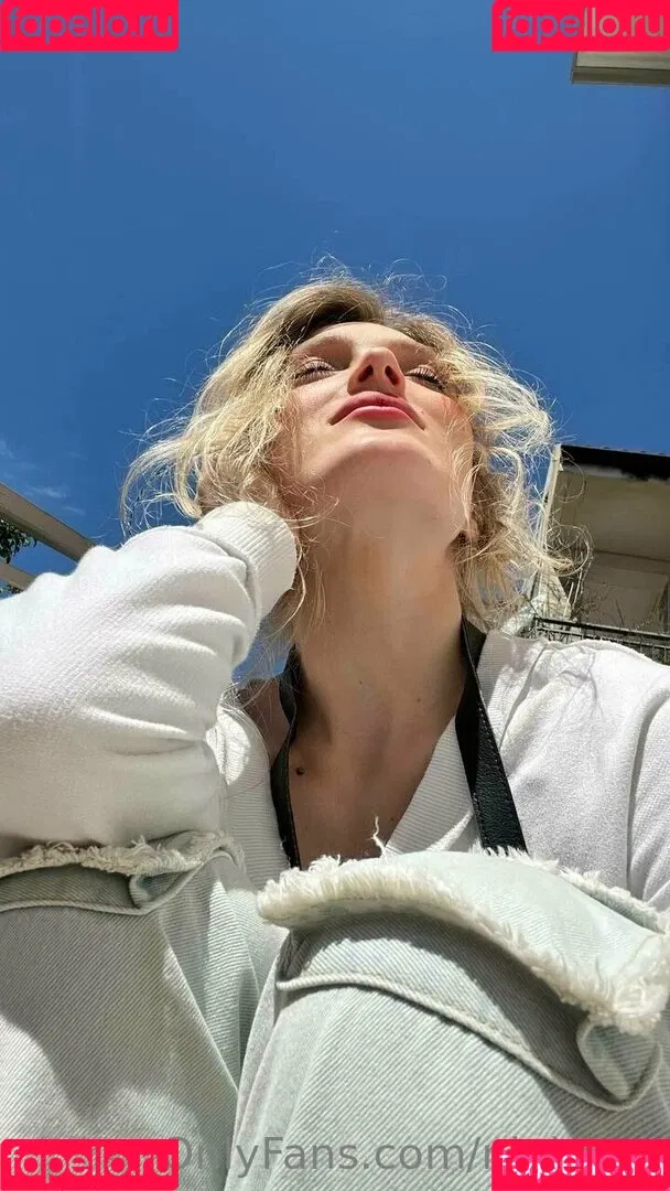 Nightlyy Onlyfans Photo Gallery 
