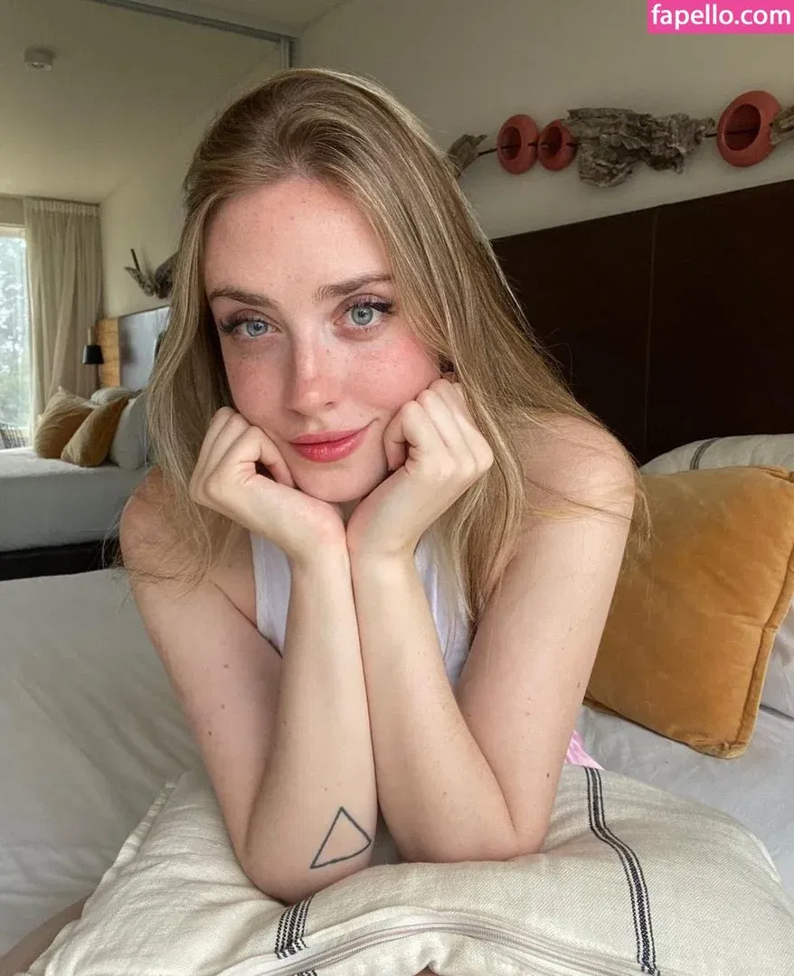 mikansg Onlyfans Photo Gallery 