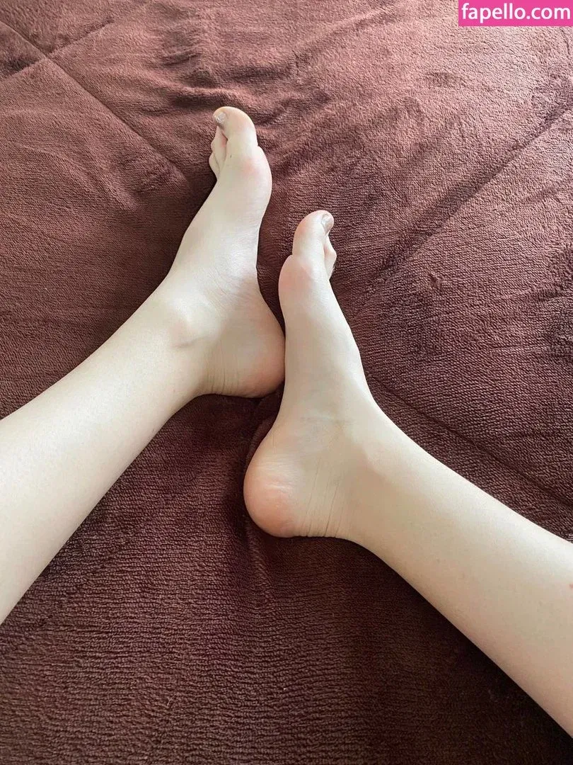 mikansg Onlyfans Photo Gallery 