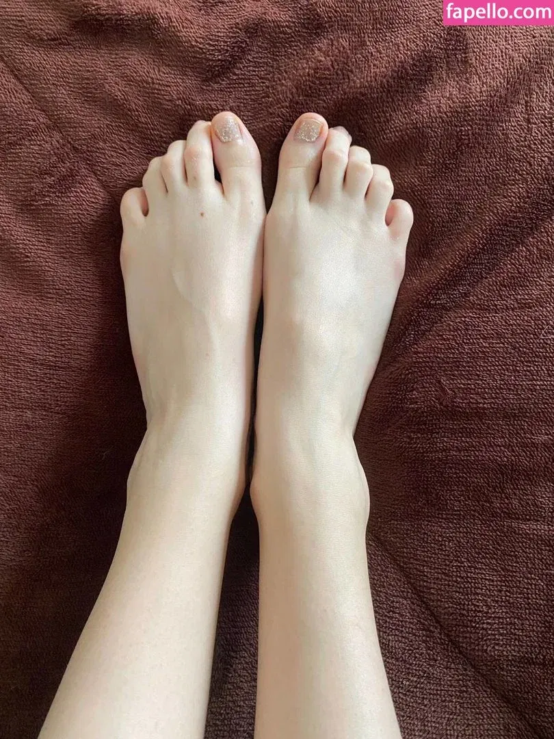 mikansg Onlyfans Photo Gallery 