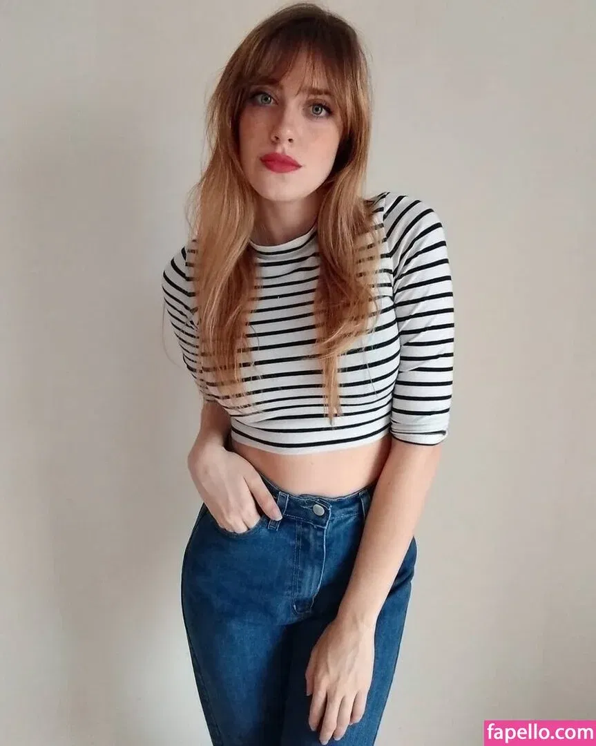 mikansg Onlyfans Photo Gallery 