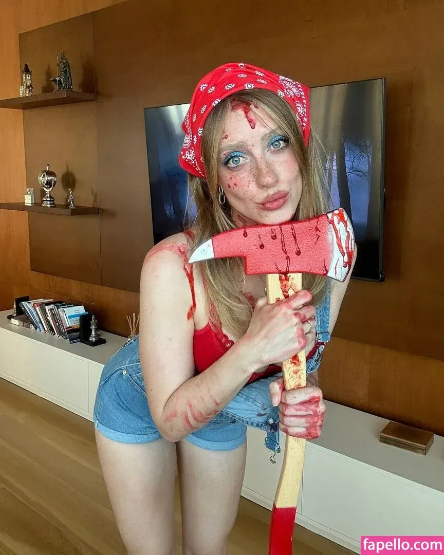 mikansg Onlyfans Photo Gallery 