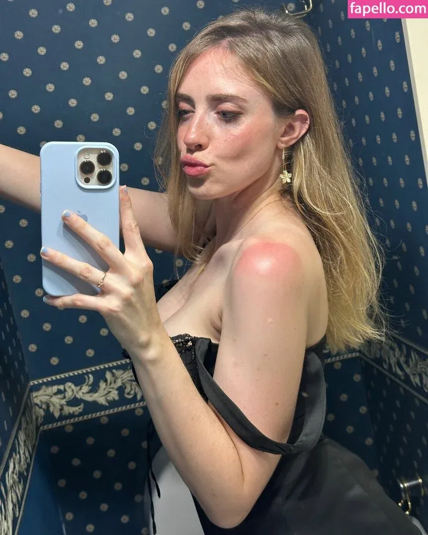 mikansg Onlyfans Photo Gallery 