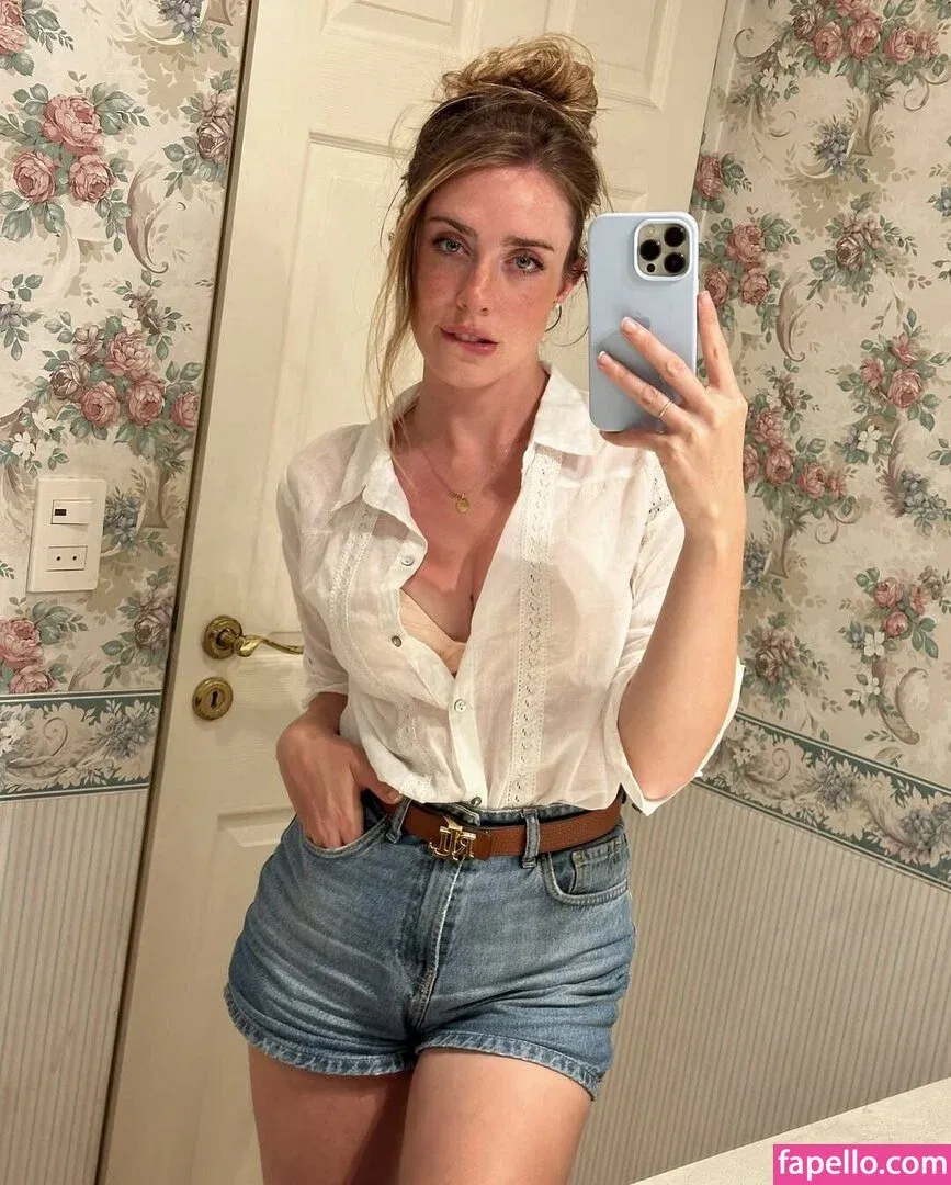 mikansg Onlyfans Photo Gallery 