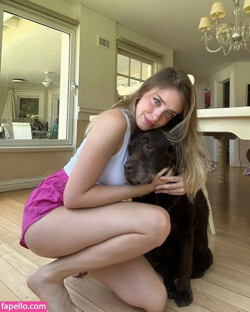 mikansg Onlyfans Photo Gallery 