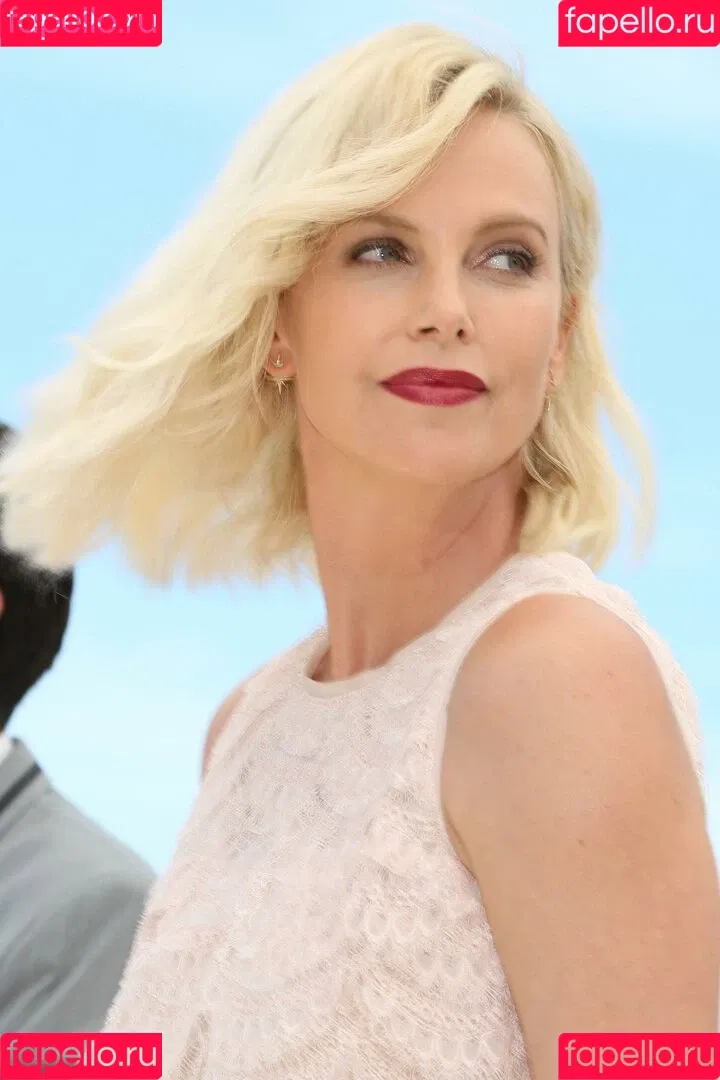 Charlize Theron Onlyfans Photo Gallery 