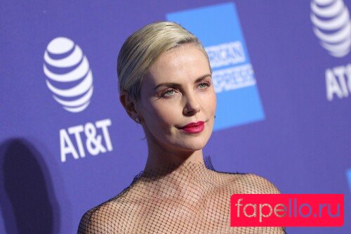 Charlize Theron Nude Onlyfans Photo 20