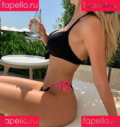 Anyatrades Onlyfans Photo Gallery 