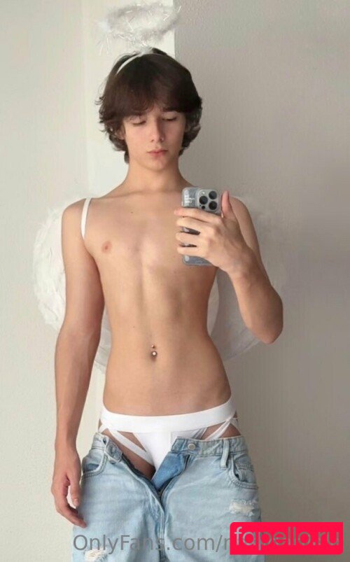 realnickfoxx Onlyfans Photo Gallery 