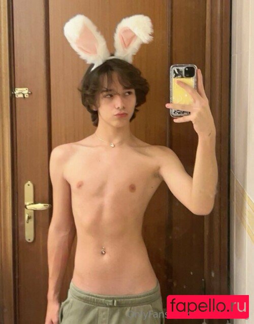 realnickfoxx Onlyfans Photo Gallery 