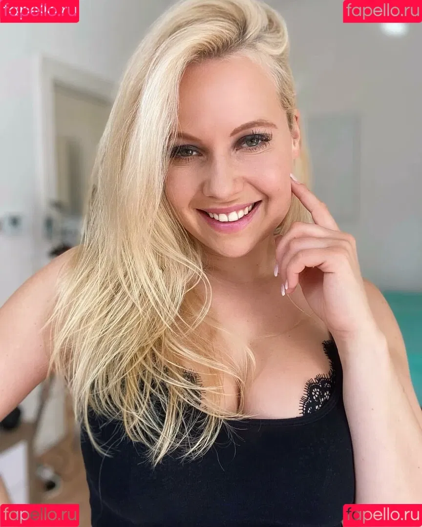 Steffi Landerer Onlyfans Photo Gallery 