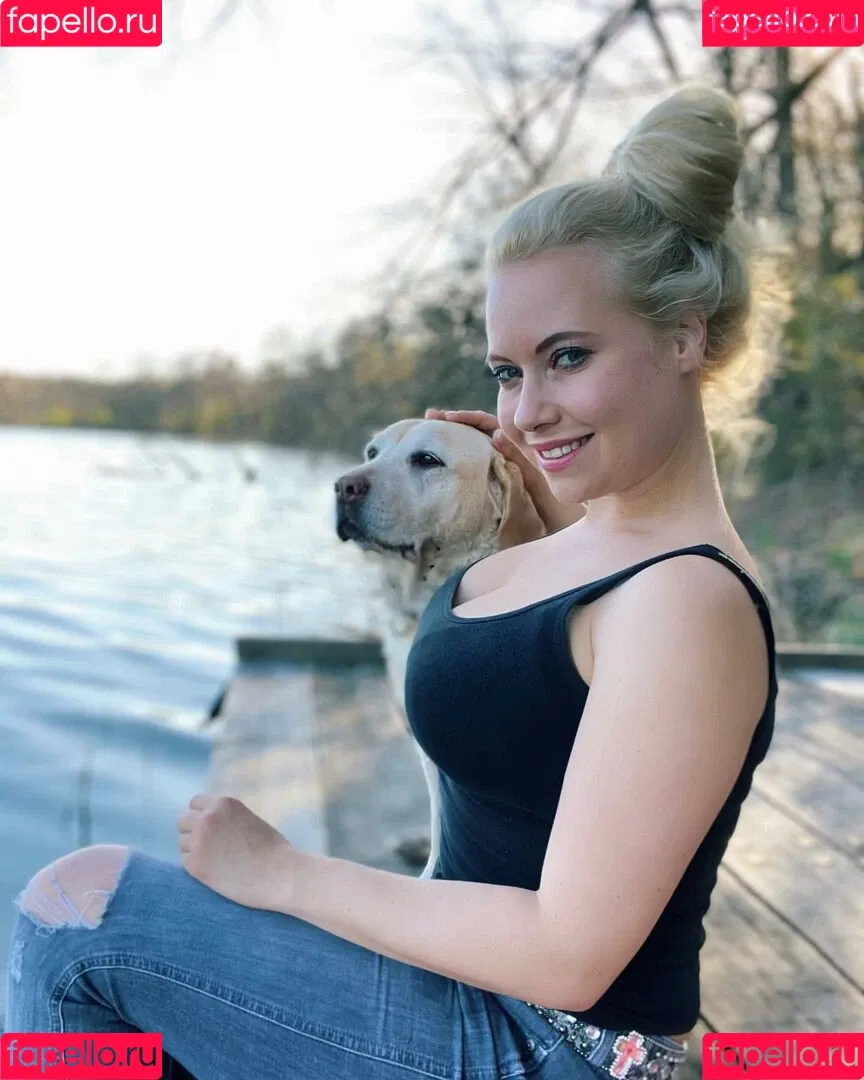 Steffi Landerer Onlyfans Photo Gallery 