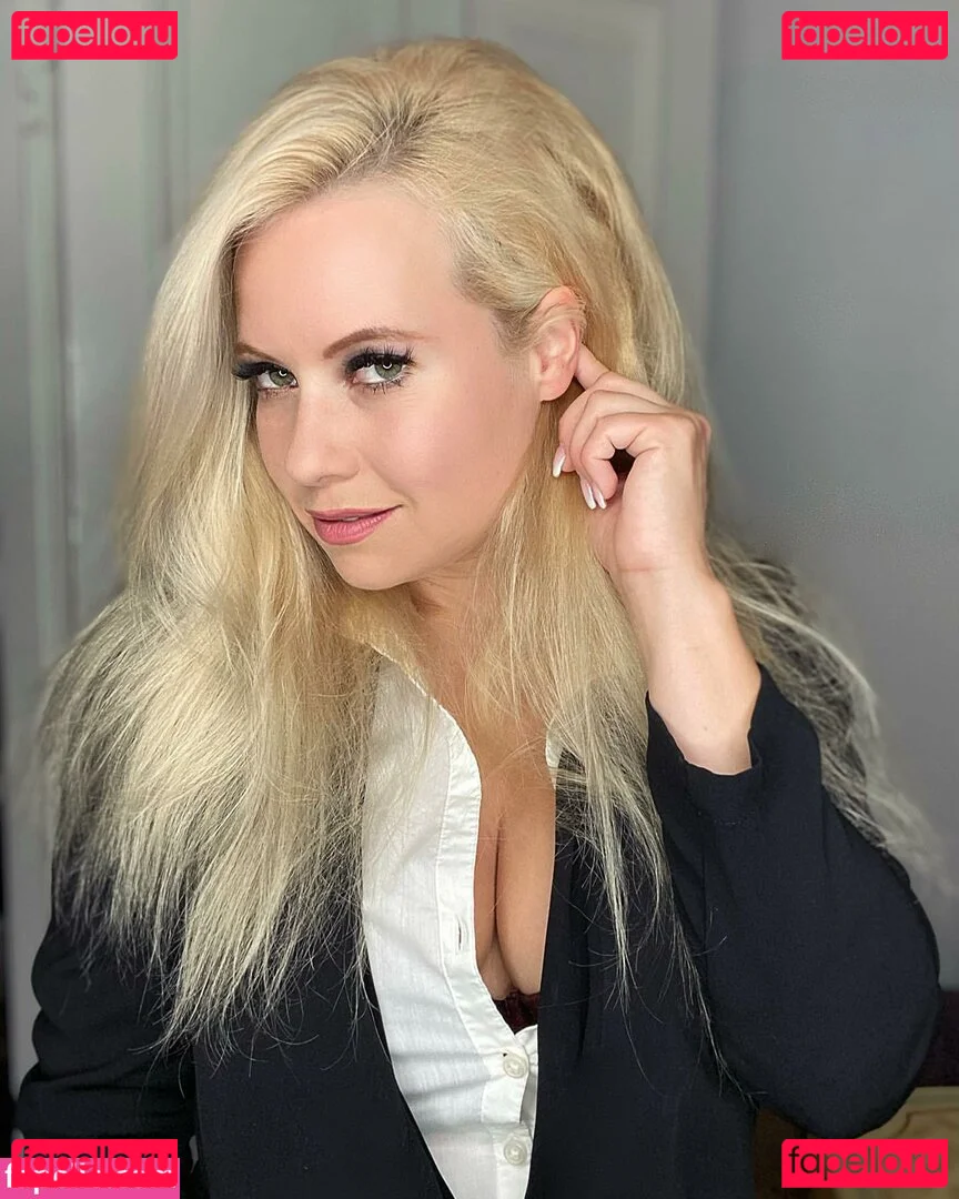 Steffi Landerer Onlyfans Photo Gallery 