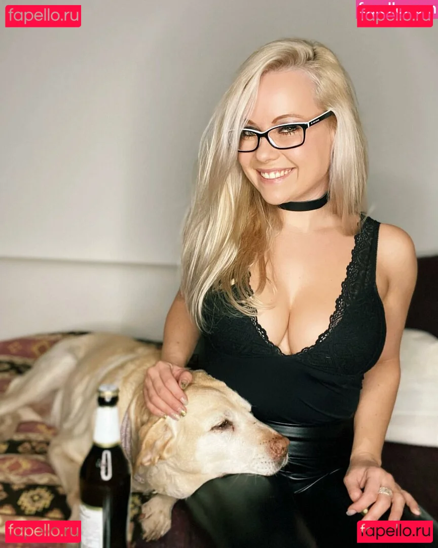 Steffi Landerer Onlyfans Photo Gallery 