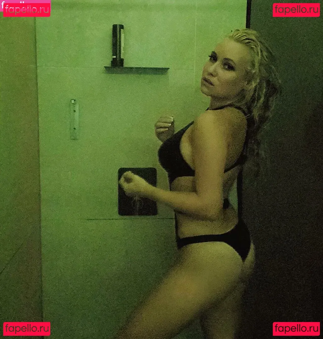 Steffi Landerer Onlyfans Photo Gallery 