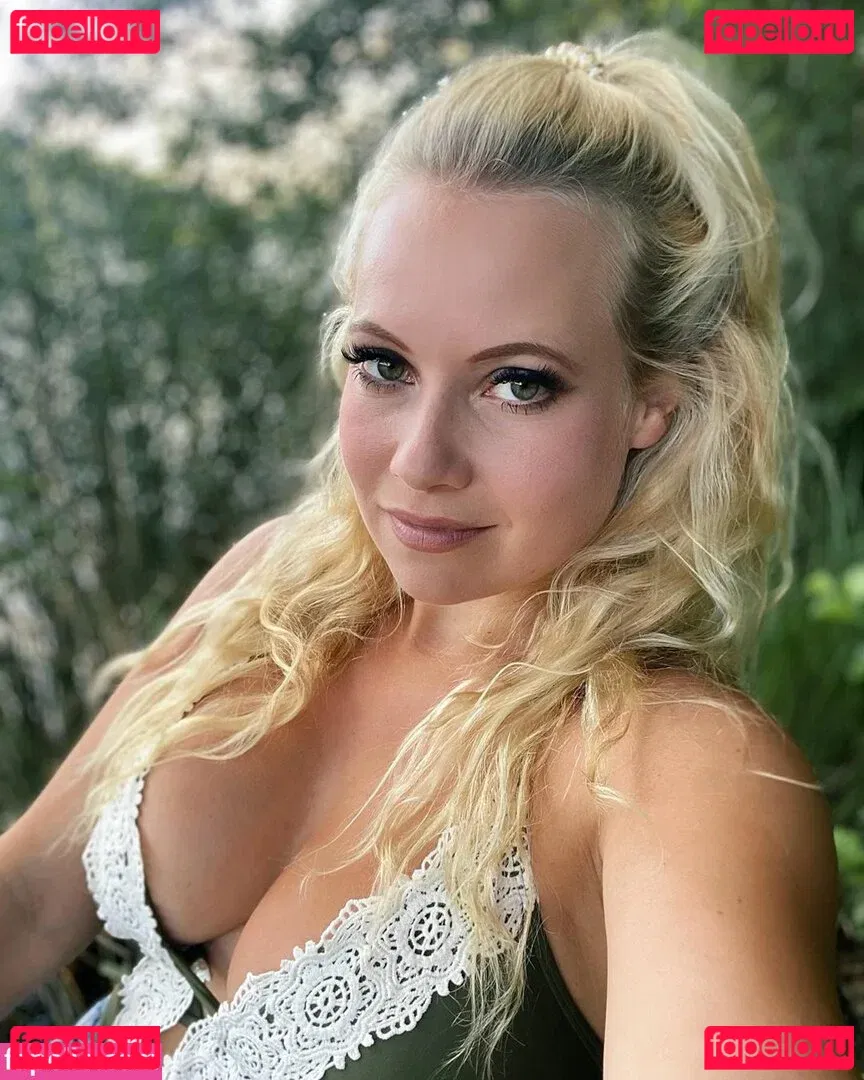 Steffi Landerer Onlyfans Photo Gallery 