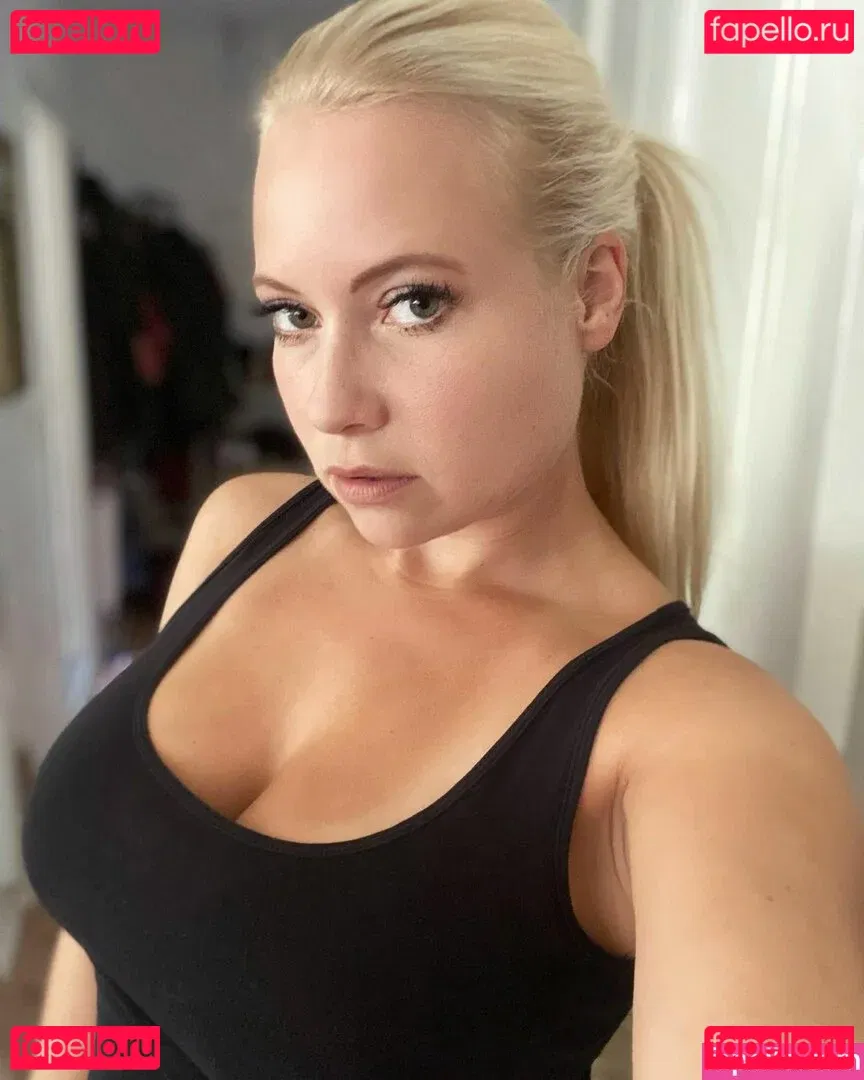 Steffi Landerer Onlyfans Photo Gallery 
