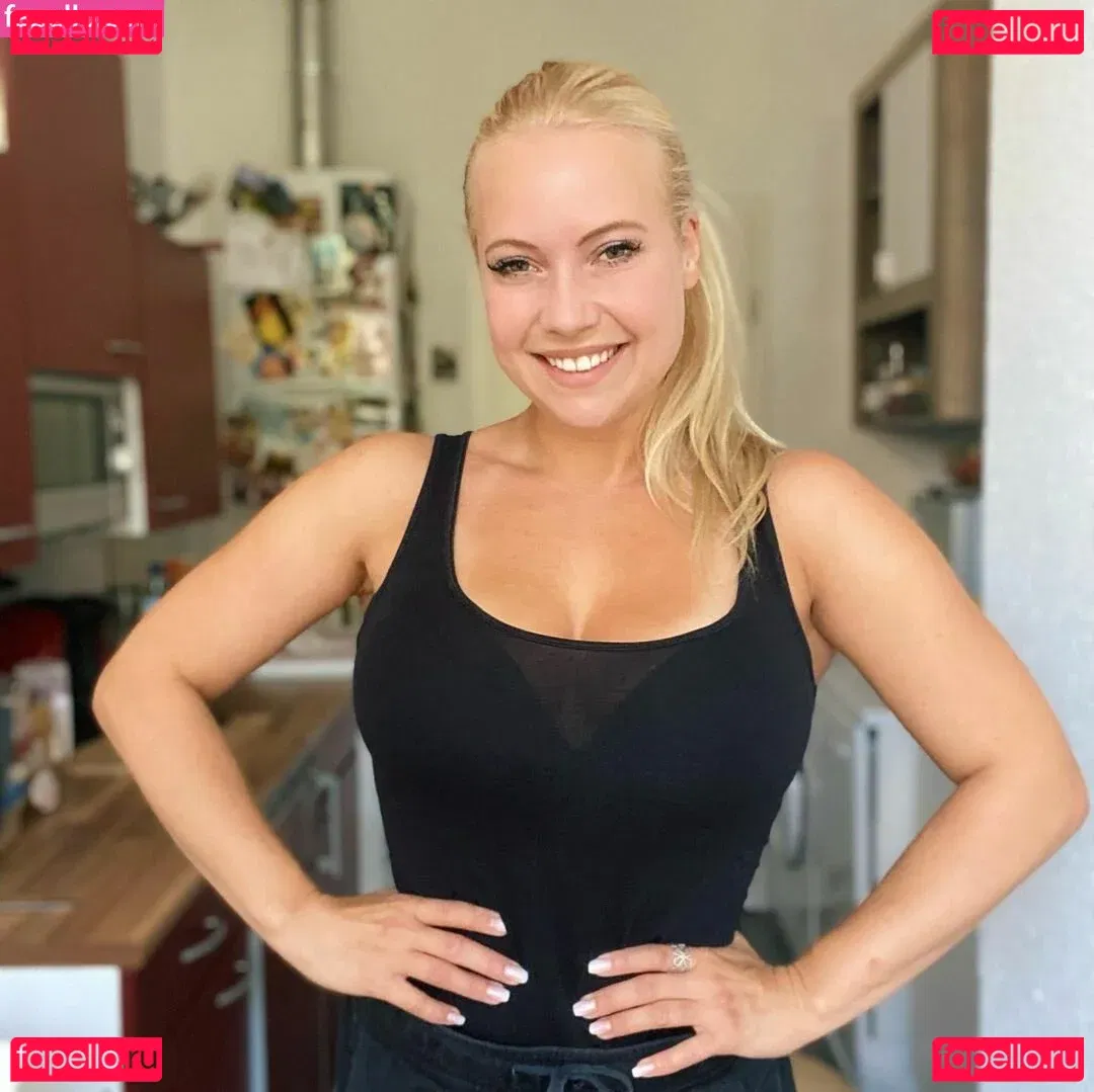 Steffi Landerer Onlyfans Photo Gallery 