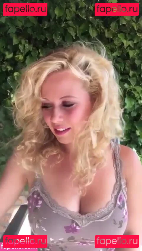 Steffi Landerer Onlyfans Photo Gallery 