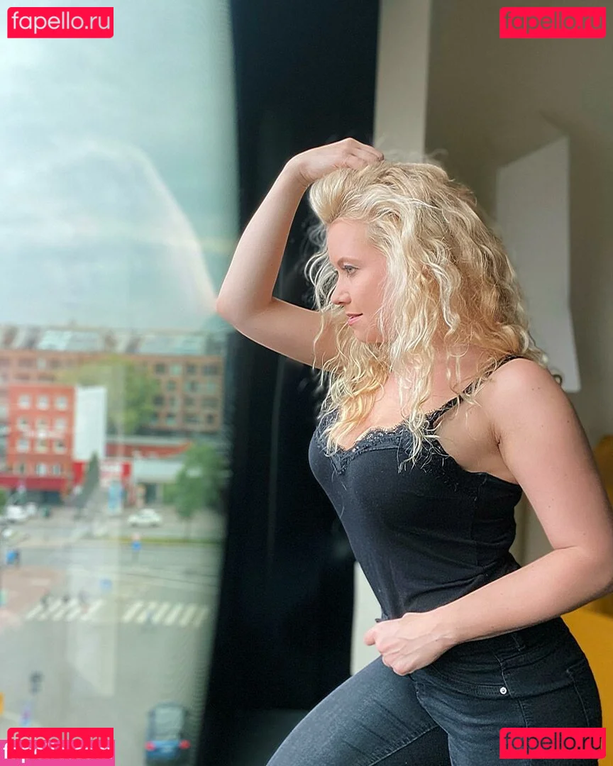 Steffi Landerer Onlyfans Photo Gallery 