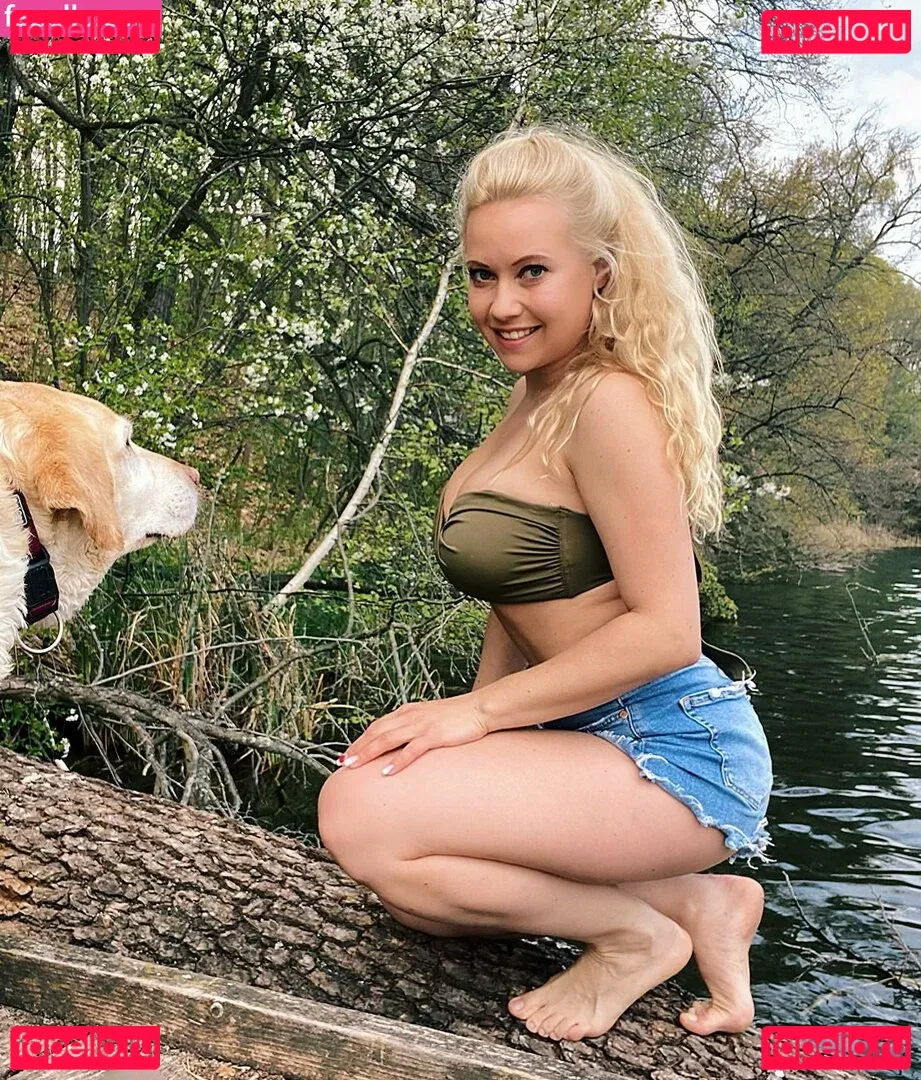 Steffi Landerer Onlyfans Photo Gallery 