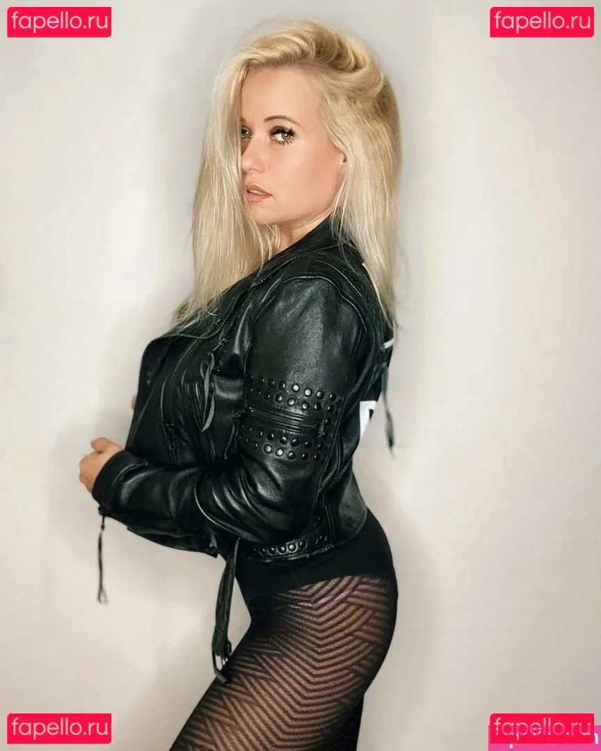 Steffi Landerer Onlyfans Photo Gallery 