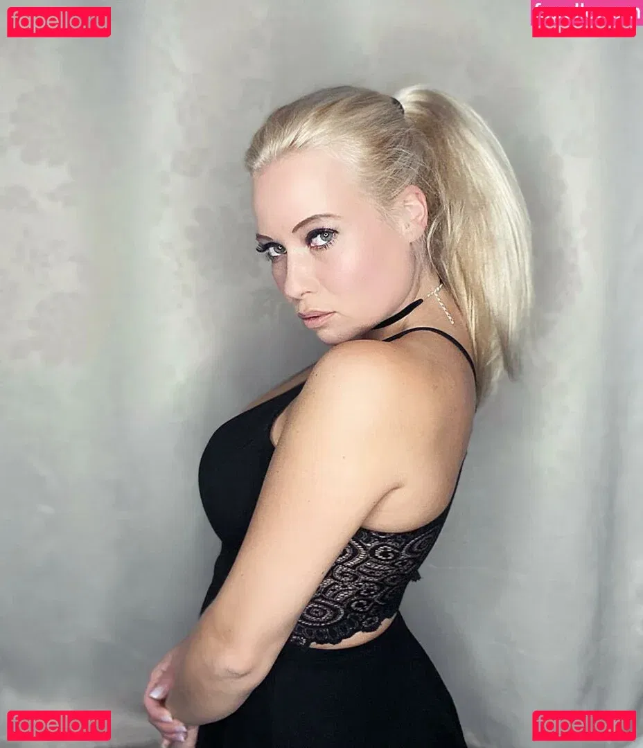 Steffi Landerer Onlyfans Photo Gallery 