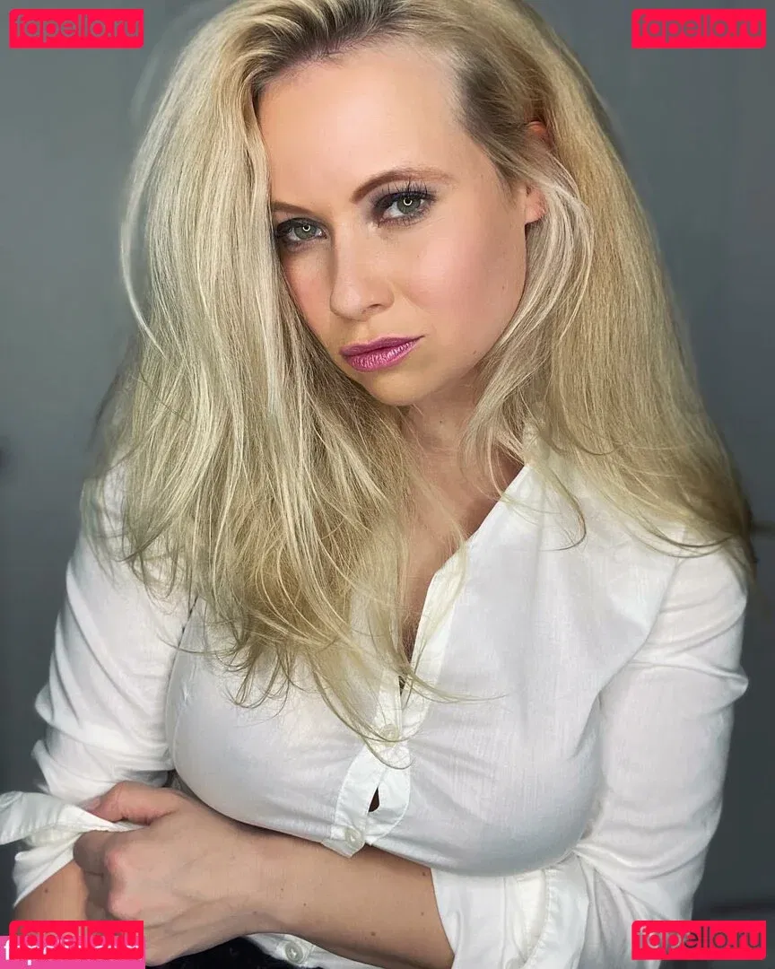 Steffi Landerer Onlyfans Photo Gallery 