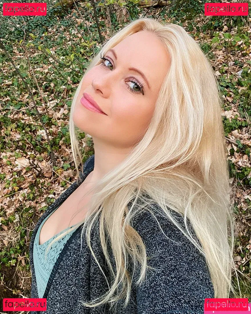 Steffi Landerer Onlyfans Photo Gallery 