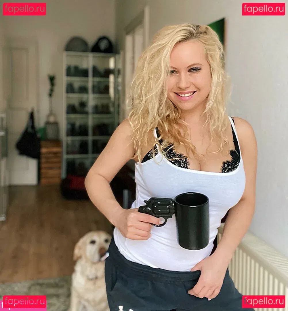 Steffi Landerer Onlyfans Photo Gallery 